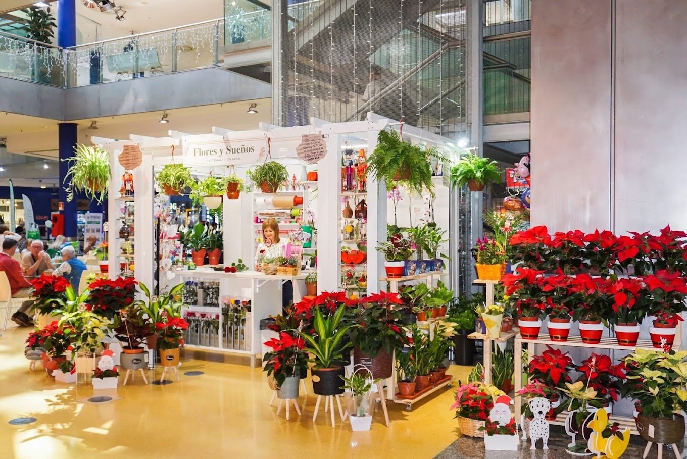 Trabajando en nuestra floristería